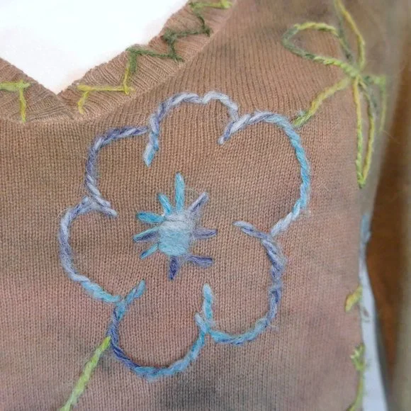 GOA Cashmere Tie Dye Flower Sweater